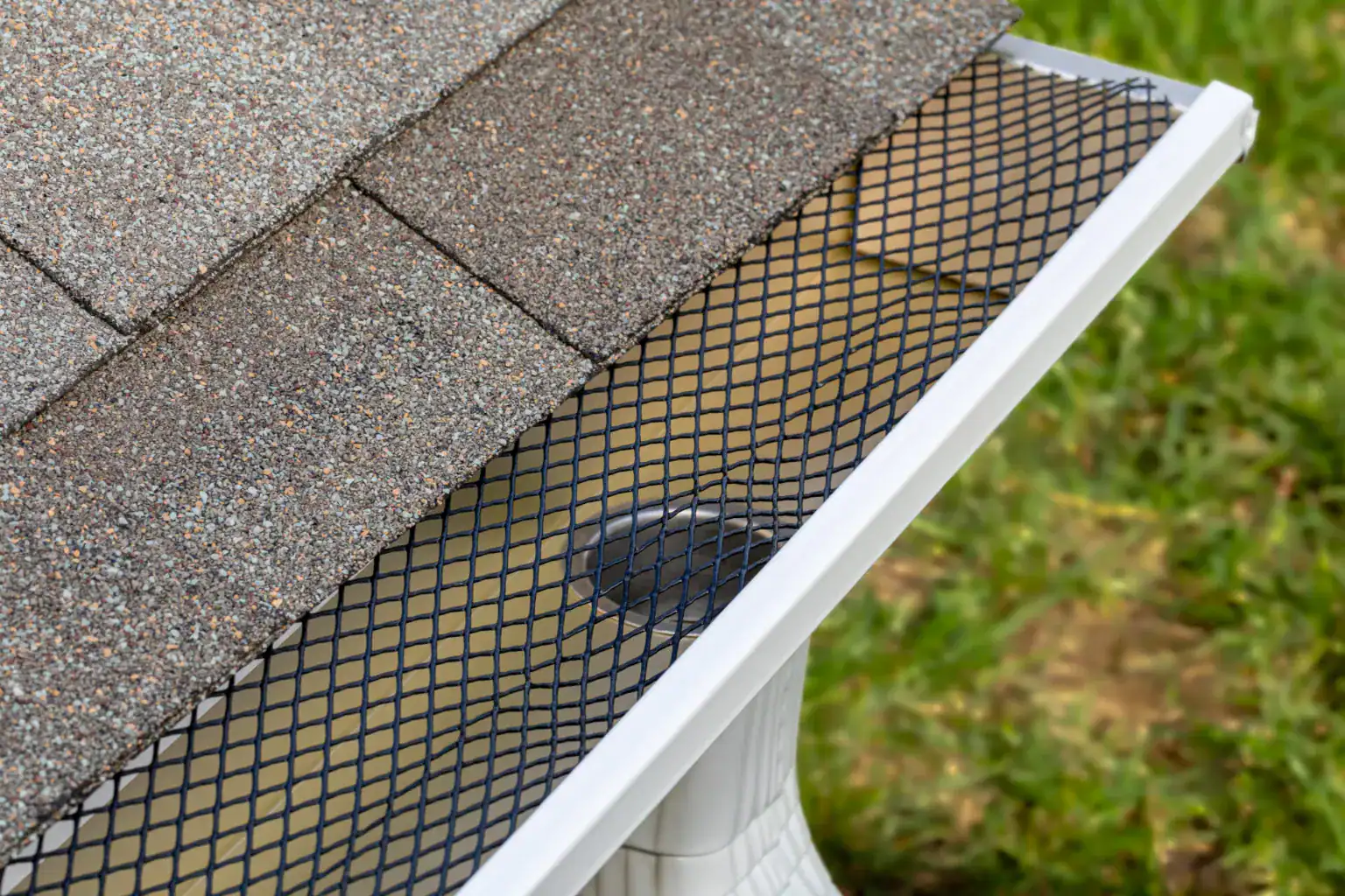 Do Gutter Guards Really Work? Benefits and Drawbacks for Tacoma and Seattle Homes
