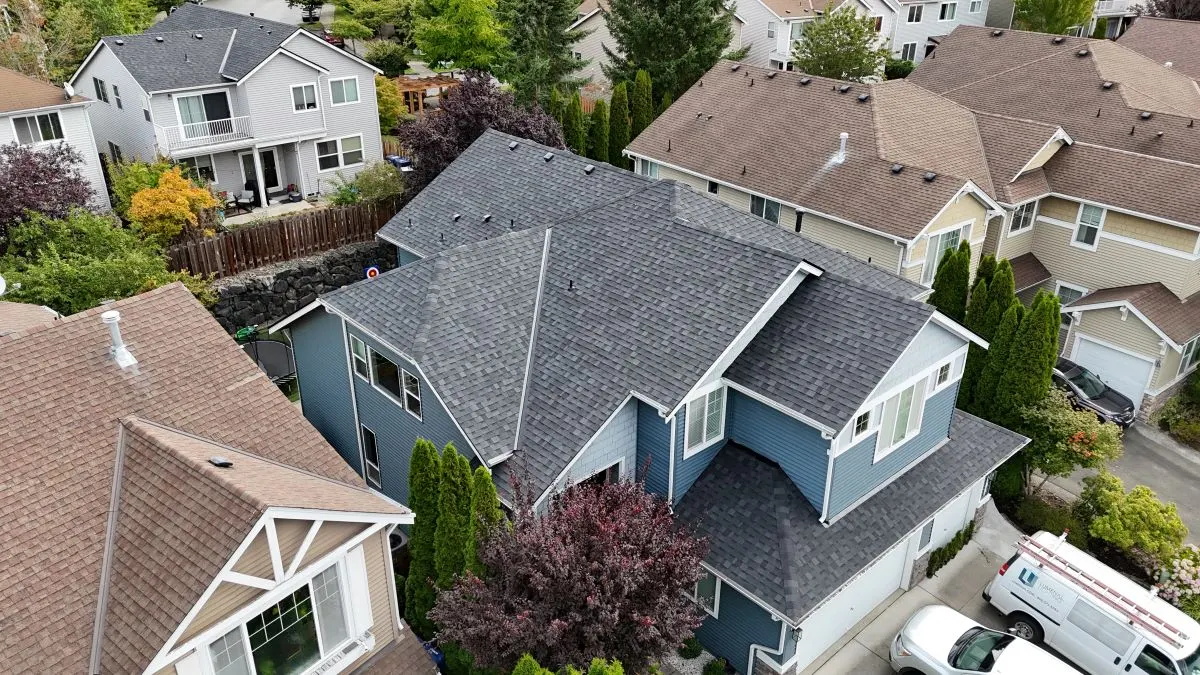 New residentail roof replaced by bee roofing
